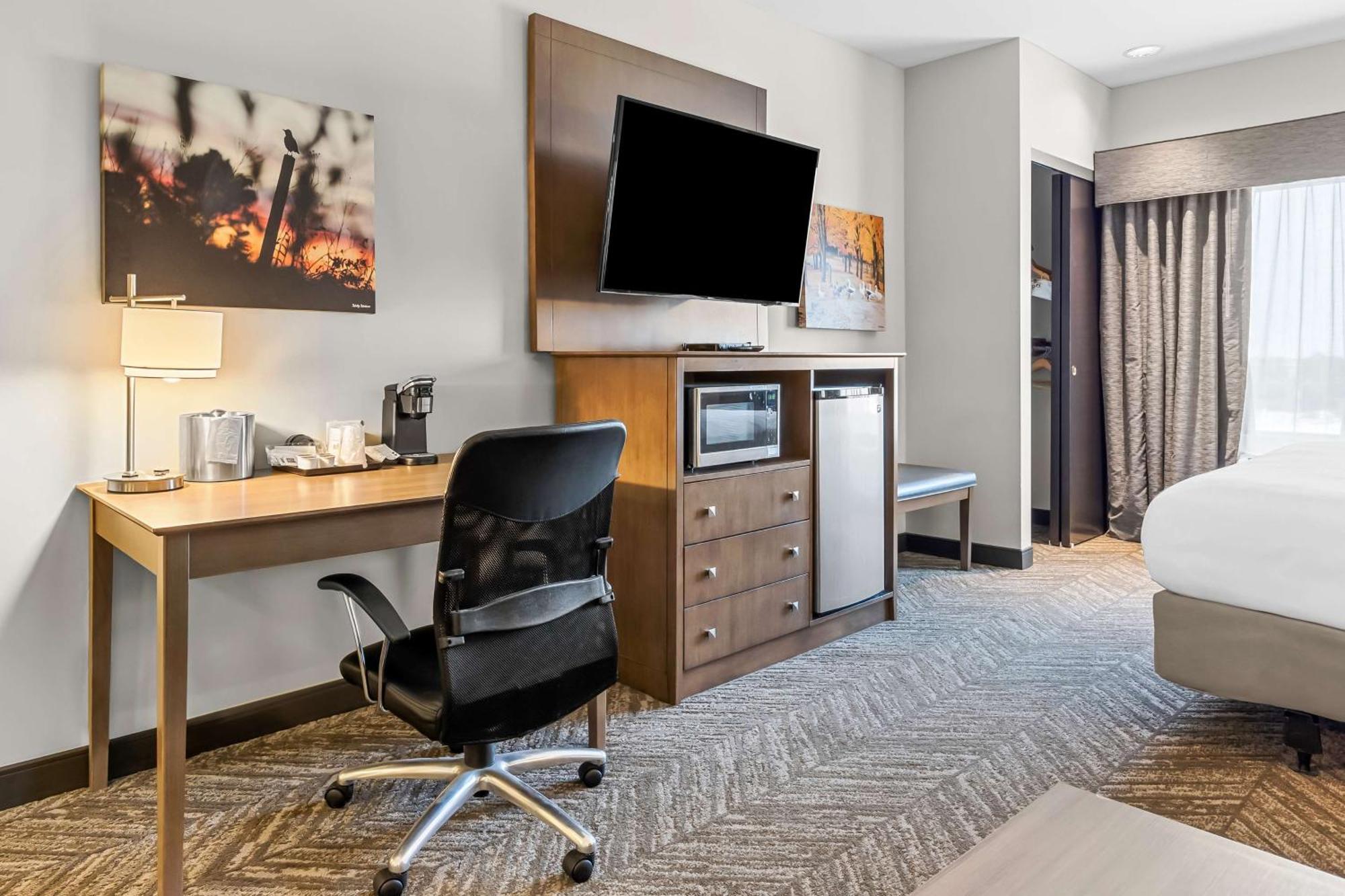 Best Western Plus Bolivar Hotel & Suites Exterior foto