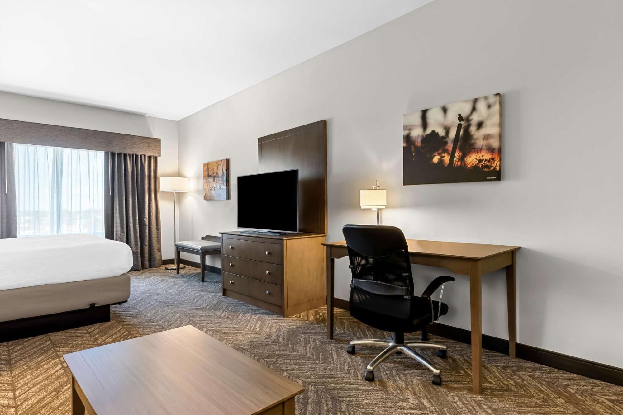 Best Western Plus Bolivar Hotel & Suites Exterior foto